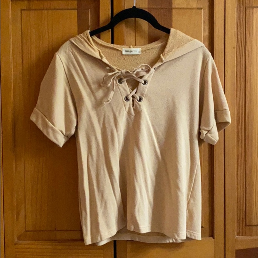 Thick tie neck T-shirt